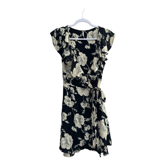 Free People Women's French Quarter Printed Mini Dress Floral Black White Size L - Picture 3 of 9
